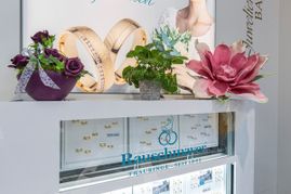 Fotogalerie von Juwelier Baumgartl - Ausgewählte Schmuckstücke vor Ort für Sie in Borna, Altenburg, Zeitz, Merseburg, Meerane und Weißenfels und in unserem Online Shop