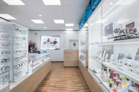 Filiale von Juwelier Baumgartl - Ausgewählte Schmuckstücke vor Ort für Sie in Borna, Altenburg, Zeitz, Merseburg, Meerane und Weißenfels und in unserem Online Shop